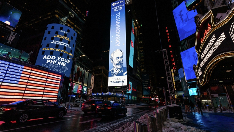 Spotify объяснил, почему на Таймс-сквер появился билборд с Чайковским