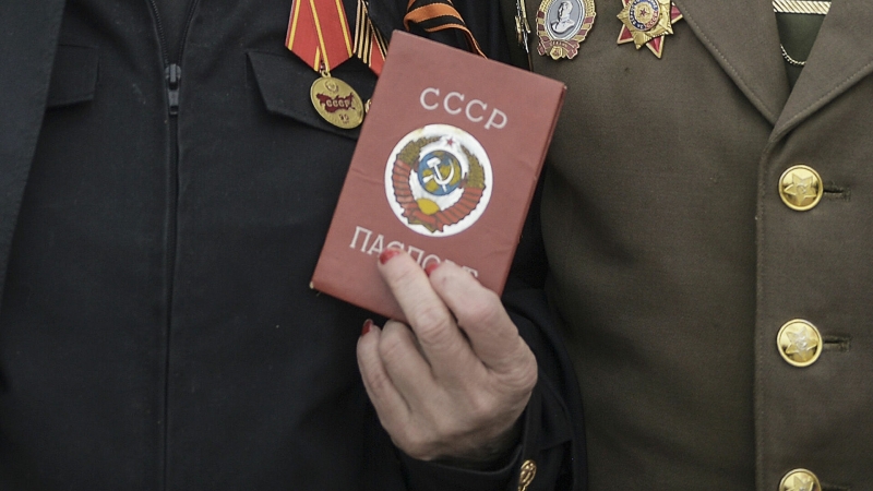 Украинка попыталась проголосовать на выборах по паспорту СССР