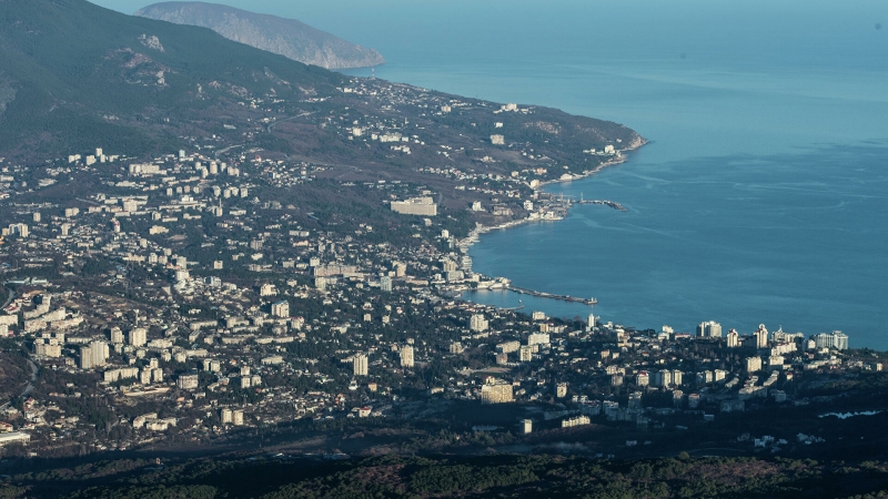 В СФ оценили призыв Зеленского к Крыму и Донбассу "перевести часы назад"