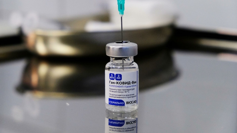 Минздрав Мексики одобрил экстренное использование вакцины "Спутник V"