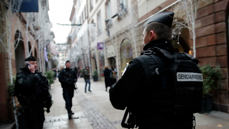 BFMTV: при беспорядках на востоке Франции задержали четверых подростков