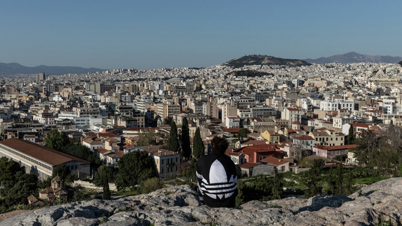 Бывший военный атташе США в Афинах вызвал скандал, назвав Грецию нищей