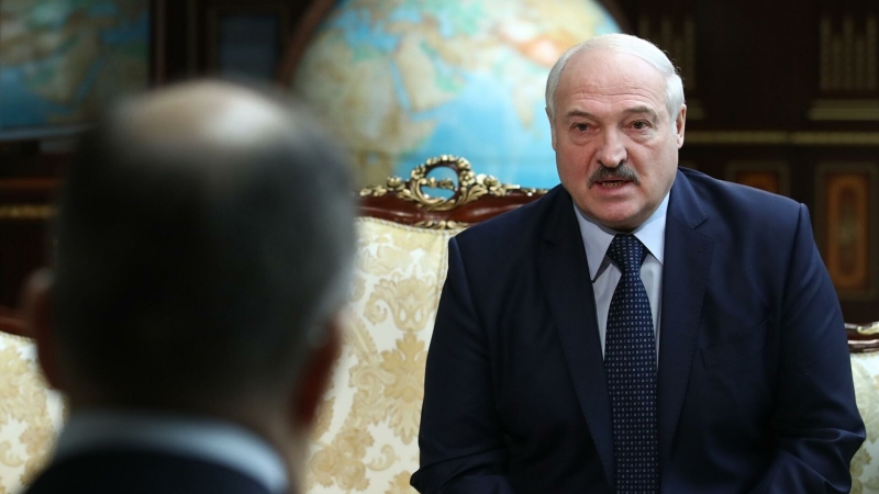 "Все постсоветские республики развалились". К чему готовится Лукашенко