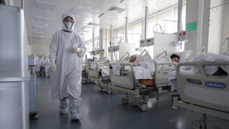Четверть ковид-пациентов в больницах Петербурга находятся в тяжелом состоянии