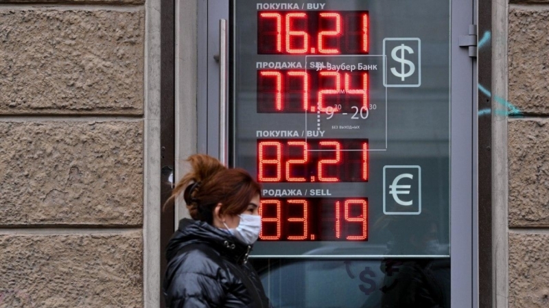 Финансист объяснил, как россиянам разбогатеть на покупке валюты
