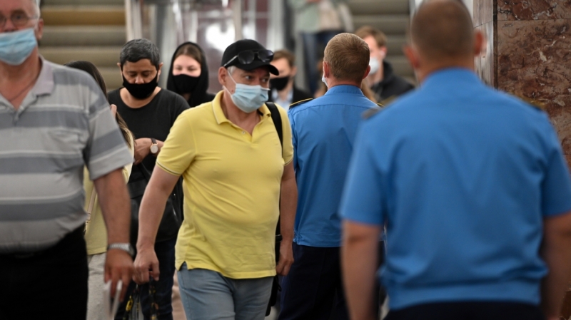 Около 20 агрессивных пассажиров без масок напали на сотрудников метрополитена за июнь