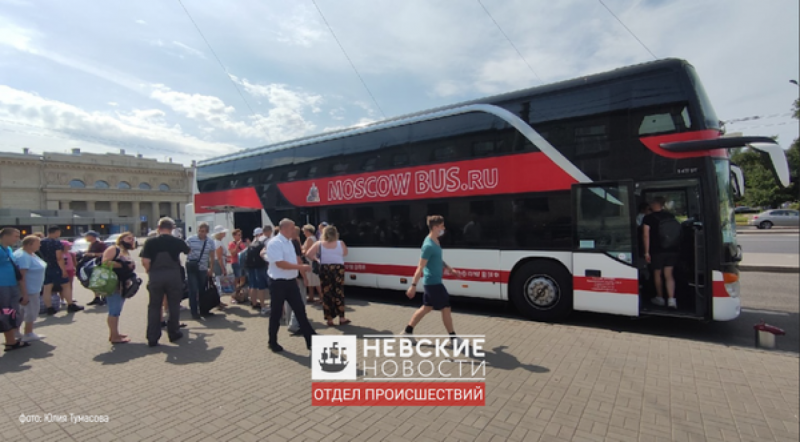 Автобус с туристами снова сломался по пути из Петербурга в Крым