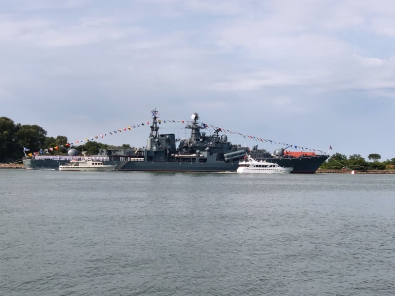 Подготовку кораблей к параду ВМФ в Петербурге провели на заводе «Звездочка»