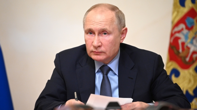 Путин поручил подвести к завершению проект петербургского метро