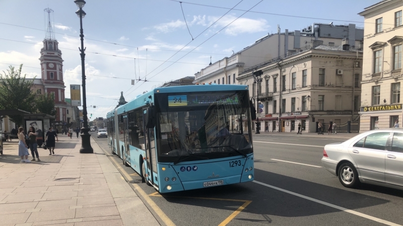 Стало известно, кто с 2022 года будет обслуживать новые автобусные маршруты в Петербурге