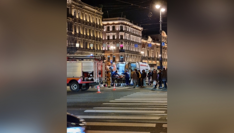«Произошло ужасное»: авария со сбитой девушкой на Невском шокировала петербуржцев