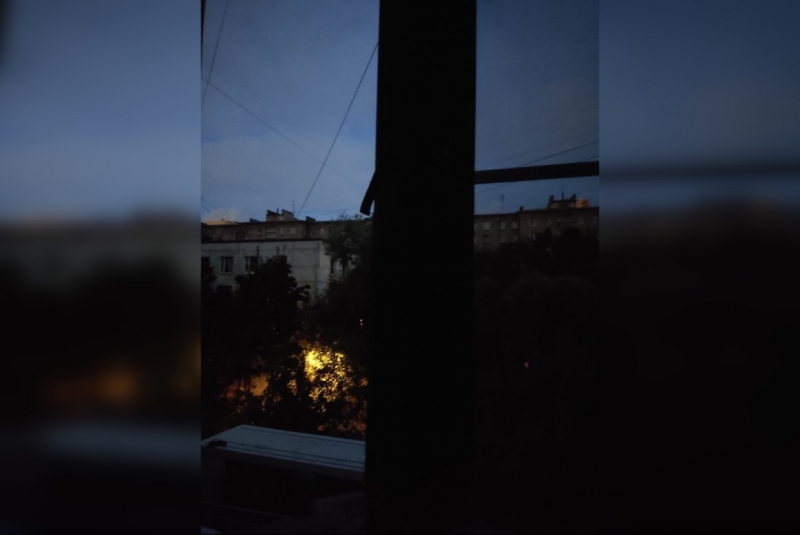 Жители домов в Кировском районе остались без света
