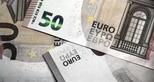 Евро впервые за 20 лет существования сменит дизайн банкнот
