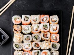 Суши и роллы: отличный способ вкусно покушать с друзьями