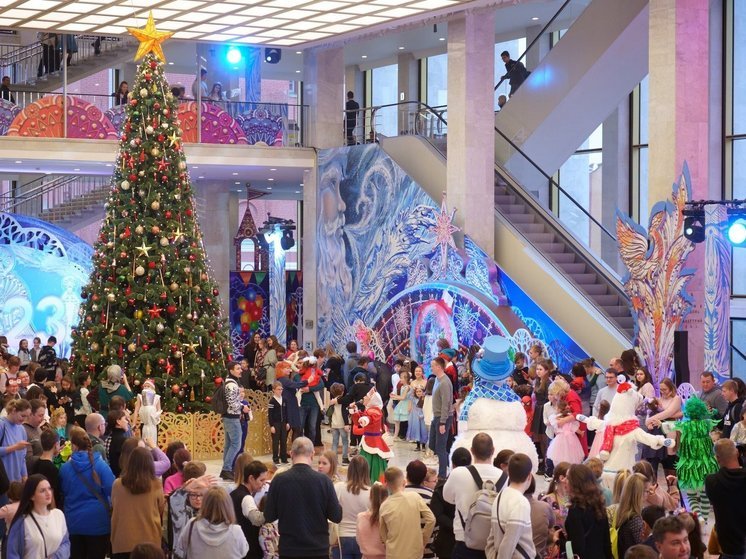 Родители дошкольников боятся наряжать детей на Новый год квадроберами и суперменами