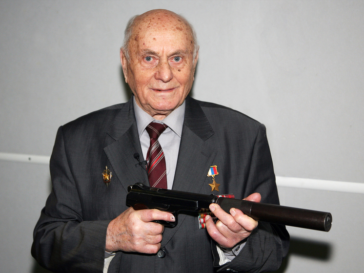 Секретная партия Алексея Ботяна: о легендарном разведчике вспоминает его дочь