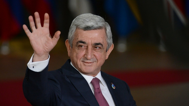 Экс-президент Армении Саргсян пообещал остаться в политике