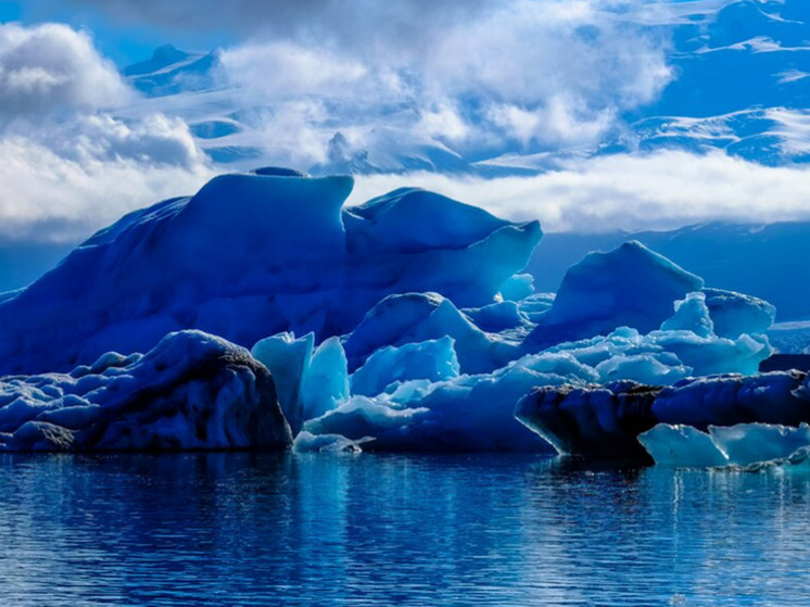 Лед айсбергов Гренландии начали поставлять в неожиданные места: в чем эксклюзивность