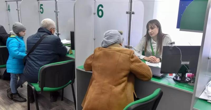 Обойдемся без пенсий? Смогут ли укранцы накопить сбережения на старость